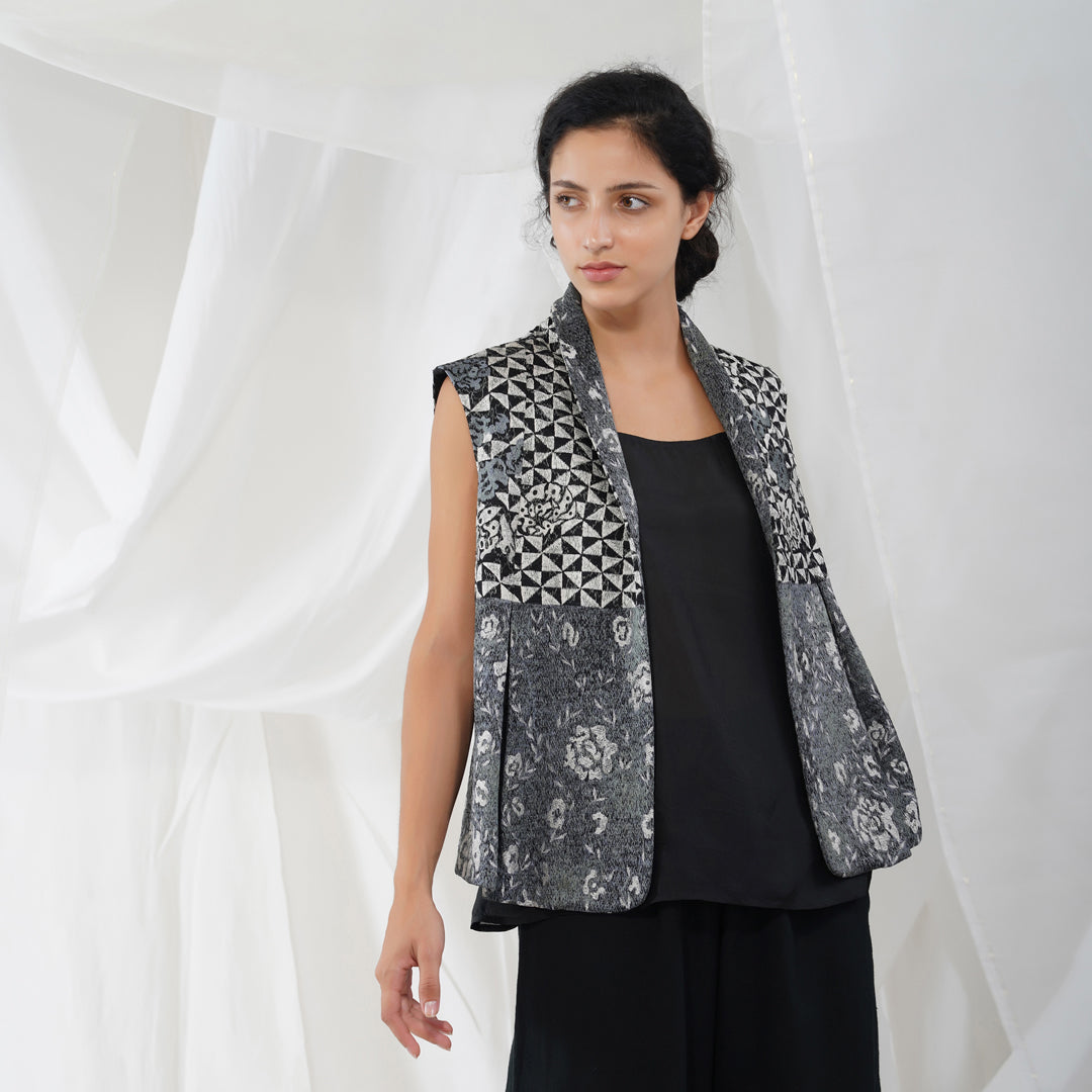 Torai Vest Jacket