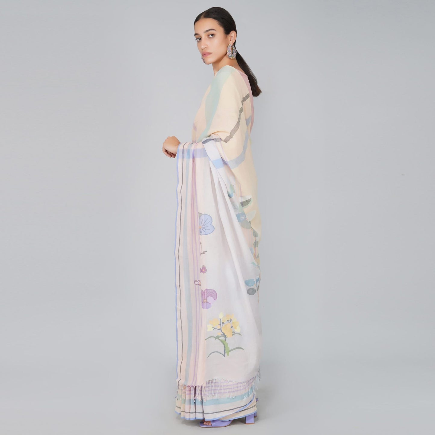 Pearl &amp; Peaches Saree