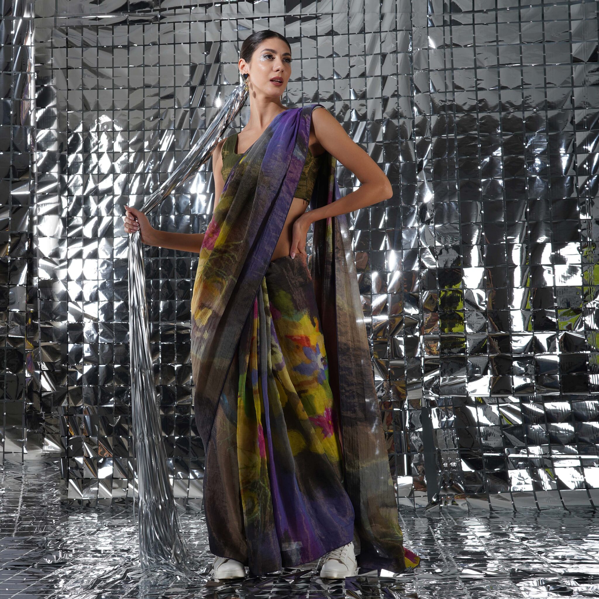 GAIA SAREE - Image 3